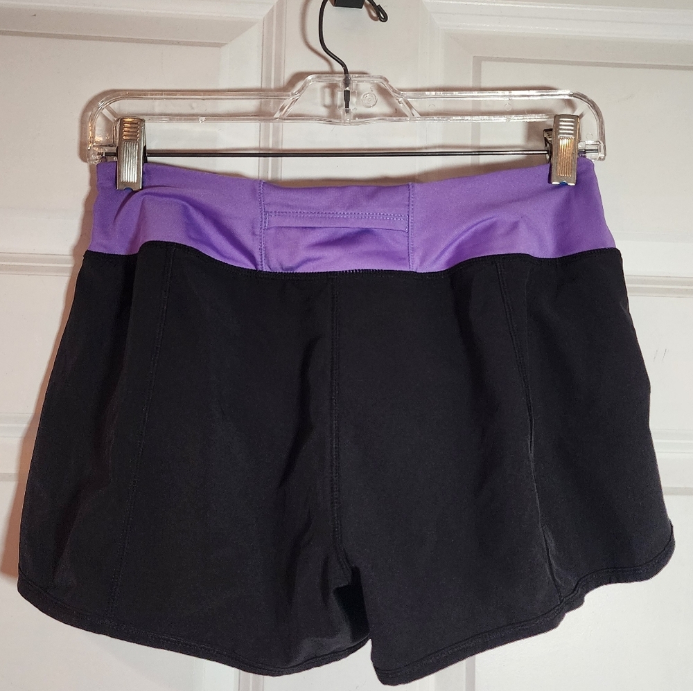 Reebok Purple And Black Lined Active Shorts Approx 26in Waist Logo Peeling - Picture 4 of 4